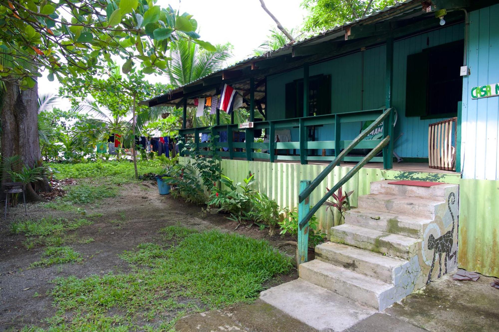 Casa Mamre Hostel Cahuita Exterior photo